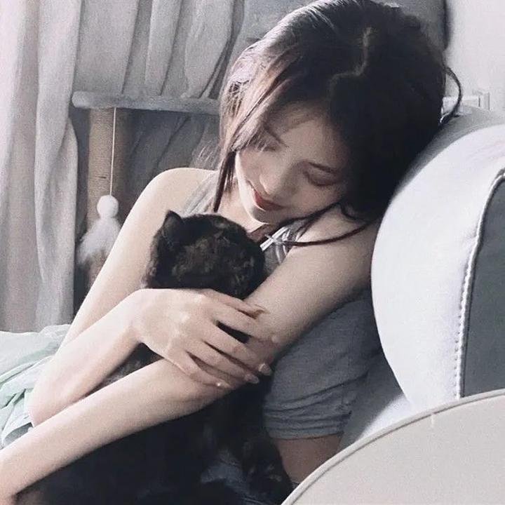 粉红色和铲子